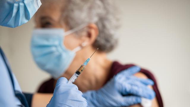 Les personnes âgées seront les premières vaccinées contre le Covid-19.
ridofranz
Depositphotos [ridofranz]