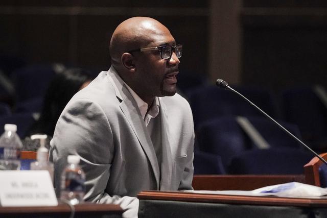 Philonise Floyd, l'un des frères de George Floyd, témoigne devant une commission du Congrès des Etats-Unis, Washington DC, le 10 juin 2020. [Keystone/Pool via AP - Greg Nash]