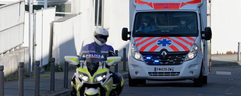 Une ambulance en France. [Keystone - EPA/Eddy Lemaistre]