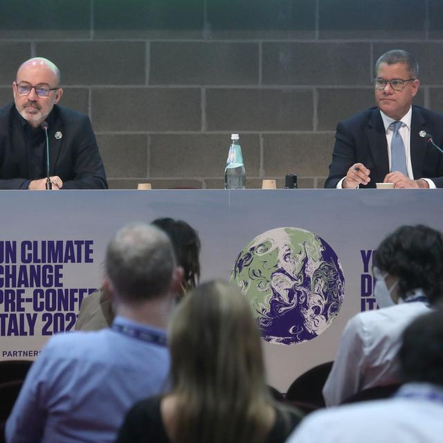 Les représentants d'une cinquantaine de pays ont participé à Milan à un "tour de chauffe" censé mettre à plat les sujets brûlants qui seront abordés lors de la prochaine COP26. [Keystone/EPA - COP26]