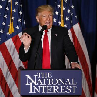Donald Trump s'exprimant à Washington sur sa vision de la politique étrangère américaine, le 27 avril 2016. [Reuters - Jim Bourg]