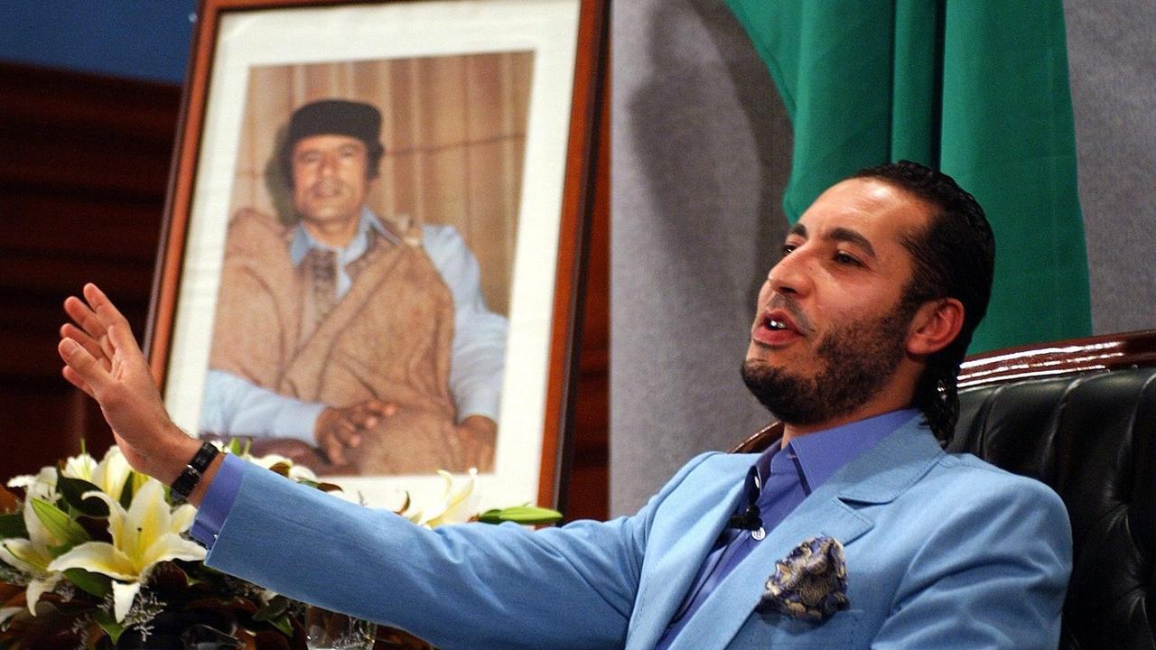 Le troisième fils de Mouammar Kadhafi, Saadi, en conférence de presse à Sydney en 2005. [Mick Tsikas]