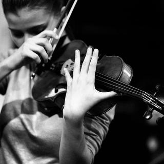 Le 11 avril 2021 était publié le palmarès du 2e Concours International de Violon Tibor Junior. Edition 2020, qui s’est déroulée à huis clos à Sion, en cette année du centenaire du grand violoniste hongrois Tibor Varga. [sion-concours-junior.ch - ©Claude Dussez]