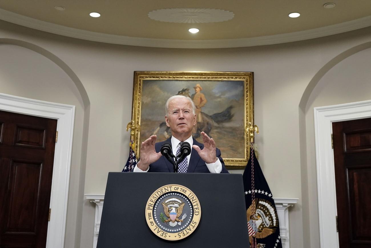 Le président américain Joe Biden parle du retrait d'Afghanistan et de la réunion spéciale du G7. Washington DC, le 24 août 2021. [Keystone/epa - Yuri Gripas/POOL]