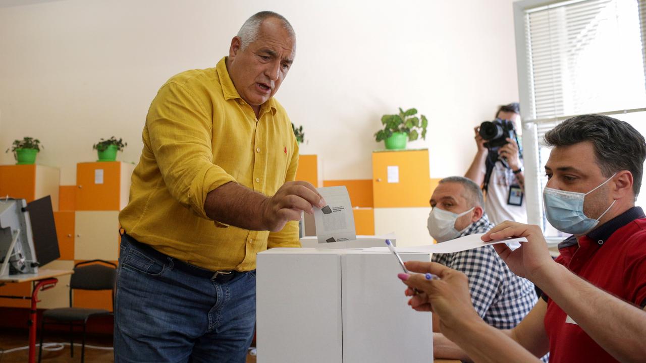 L'ancien Premier ministre bulgare Boyko Borissov a voté dimanche à Sofia. [Reuters - Spasiyana Sergieva]