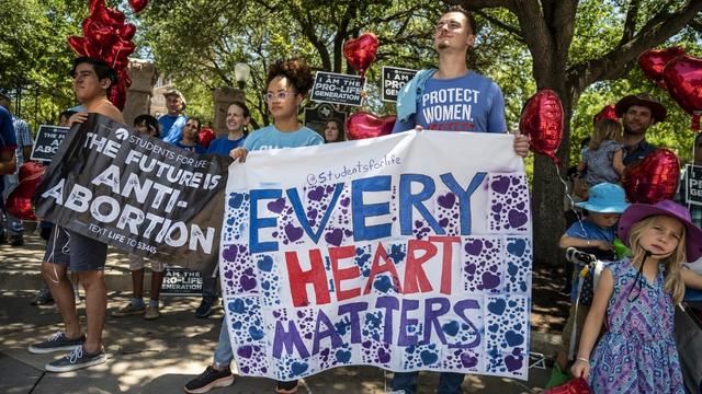 Des manifestants anti-avortement en mai 2021 à Austin, la capitale du Texas. [AFP/Getty Images North America - Sergio Flores]