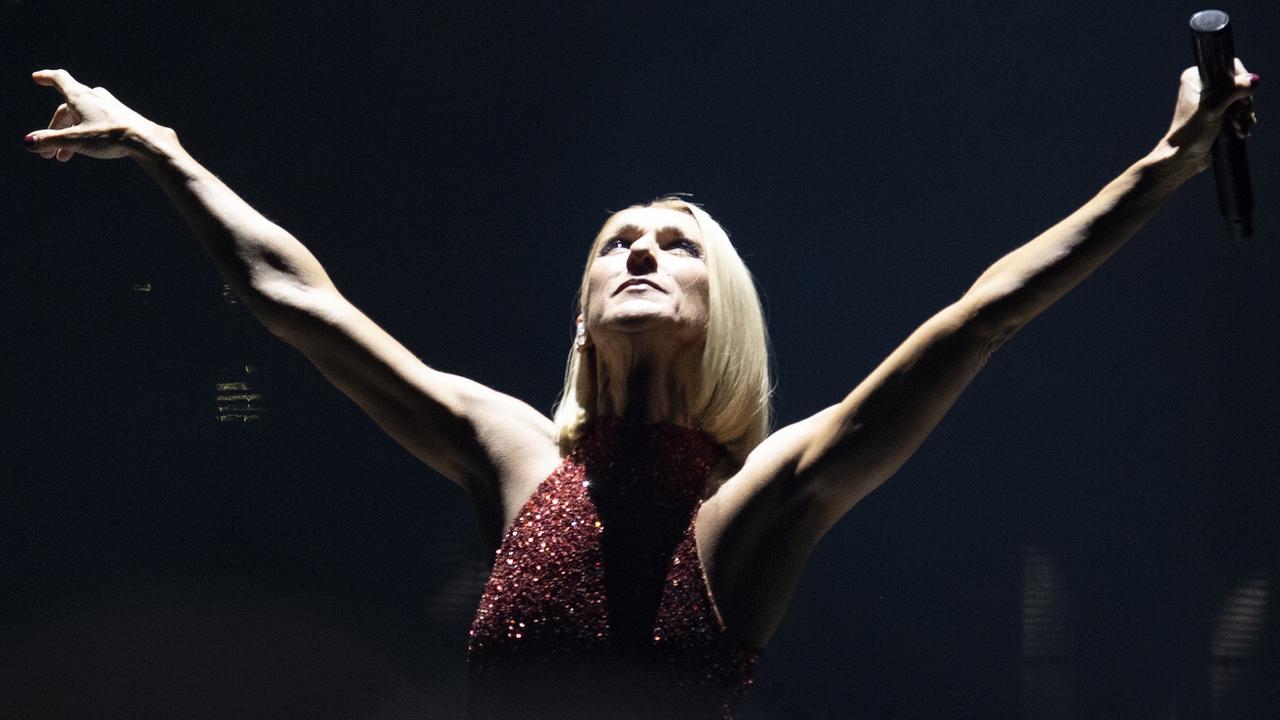 Céline Dion contrainte d'annuler les représentations de son nouveau spectacle à Las Vegas pour raisons de santé. Elle souffre de spasmes musculaires sévères. [Jacques Boissinot]