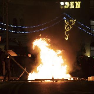 Plus de cent blessés dans des heurts nocturnes à Jérusalem [Keystone - Atef Safadi]