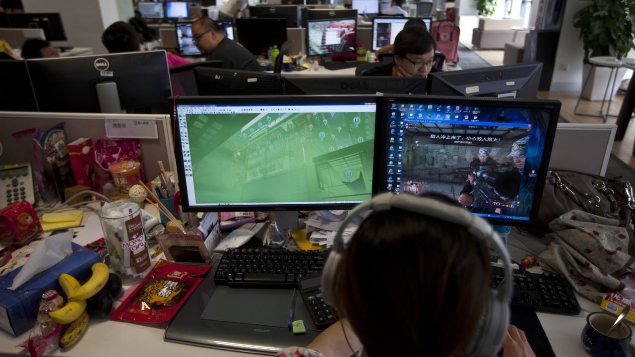 Les mineurs chinois seront soumis à la reconnaissance faciale s'ils veulent jouer aux jeux vidéos de nuit. [Reuters - Aly Song]