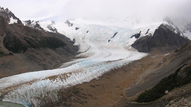 Vue panoramique du Glacier Torre depuis Mirador Maesti. [depositphotos - Imladris]