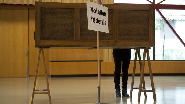 La participation est restée faible lors de certaines élections cantonales. [Keystone - Dominic Favre]