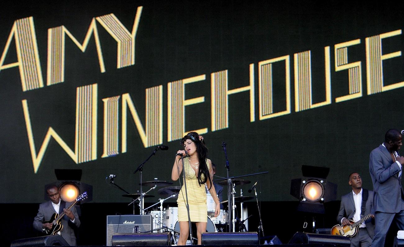 La chanteuse anglaise Amy Winehouse, ici sur sur scène au festival espagnol Ciudad del Rock à Madrid, le 7 juillet 2008. [Keystone - EPA/KIKO HUESCA]