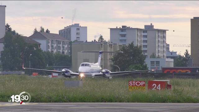 éviter la foule et les files d'attentes...pourquoi ne pas décoller d'un petit aéroport, comme celui des Eplatures (NE)