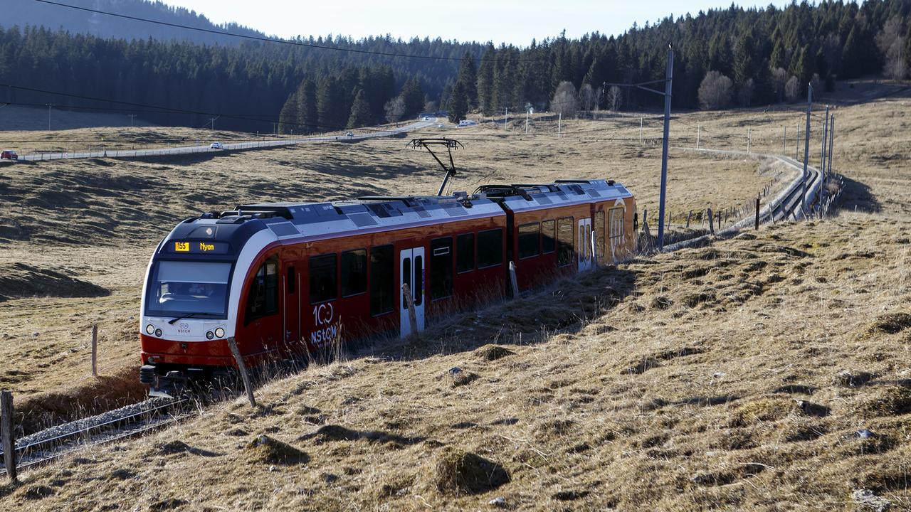 Les Transports publics de la région nyonnaise (TPN) et la compagnie du Chemin de fer Nyon -St-Cergue - Morez (NStCM) se retrouvent sous audit. En cause, leur directeur a été suspendu. [KEYSTONE - SALVATORE DI NOLFI]