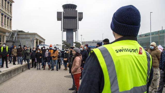 Le conflit au sein de Swissport prend une tournure politique. [Keystone - Salvatore Di Nolfi]