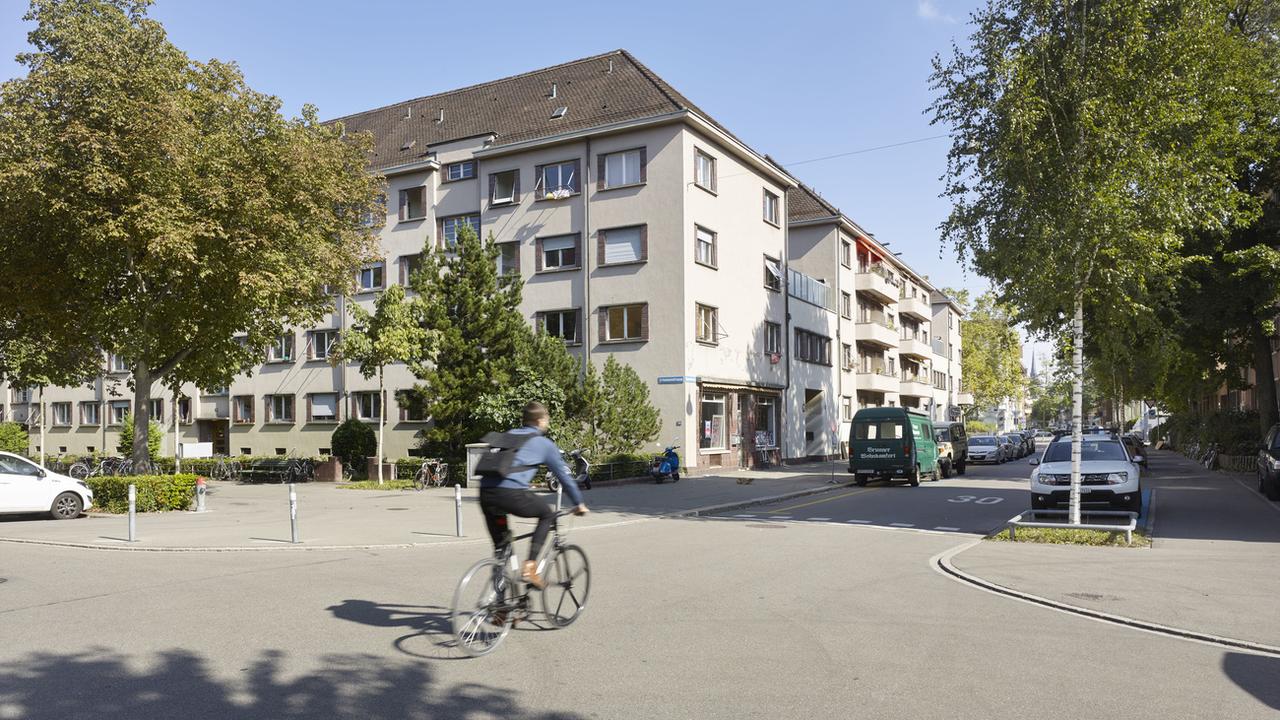 Un quartier d'immeuble à Zurich, photographié ici le 18 septembre 2019. [Keystone - Christian Beutler]