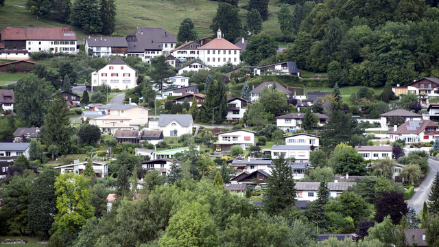 Une vue de la commune de Belprahon, dans le Jura bernois. [Keystone - Anthony Anex]