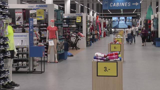 Decathlon vend 85% de ses marques propres à bas prix. [RTS]