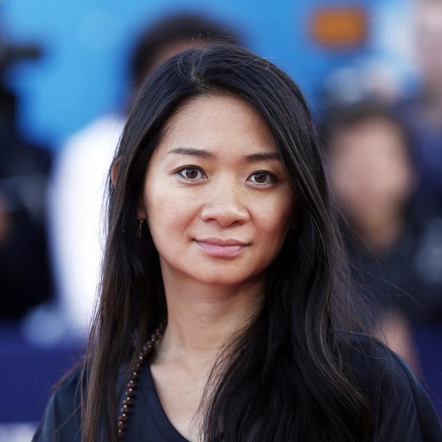 Nominée pour les Oscars, la cinéaste américano-chinoise Chloé Zhao a remporté le Lion d'or à Venise. [EPA/Keystone - Nina Prommer]