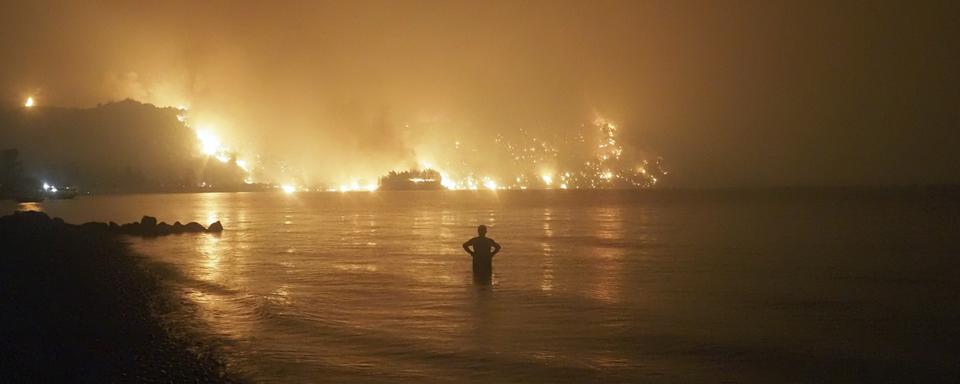 La Grèce est ravagée par les incendies, 6 août 2021. [Keystone - AP Photo/Thodoris Nikolaou]