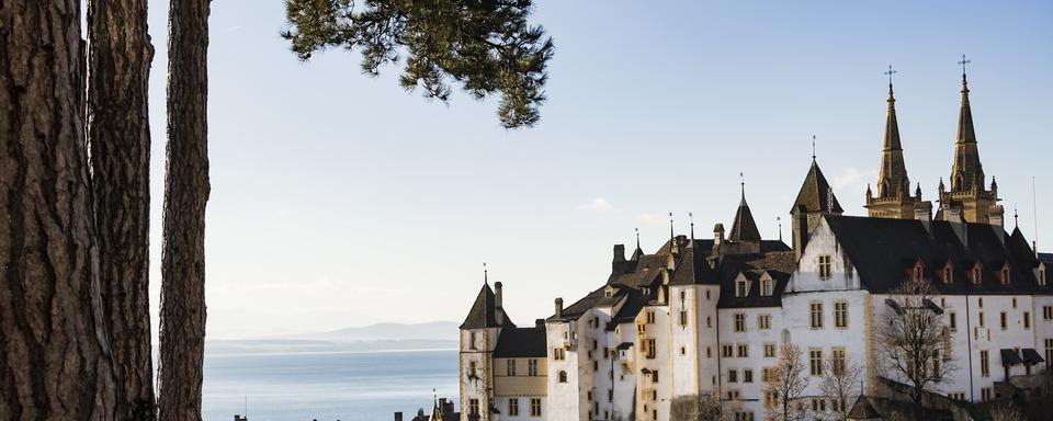 Une vue du château de Neuchâtel, siège des autorités cantonales, prise le 11 décembre 2018. [Keystone - Jean-Christophe Bott]