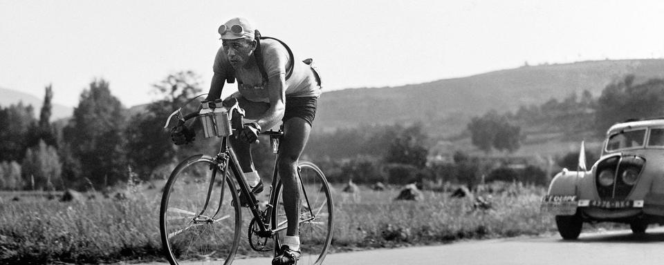 Albert Bourlon lors de la 14e étape du Tour de France 1947. [AFP]