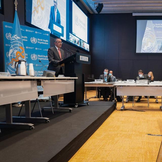 Tedros Adhanom Ghebreyesus lors de la session spéciale de l'OMS à Genève, 29.11.2021. [OMS/AFP - Christopher Black]