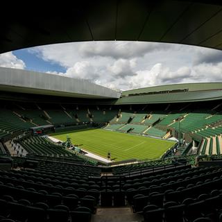 Wimbledon pourra accueillir des tribunes pleines à 100% dès mardi. [Jon Super]