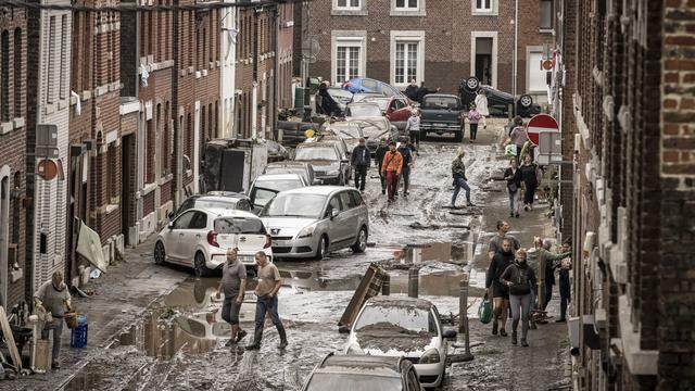 Une rue de Liège, en Belgique, après les crues. [Keystone - AP Photo/Valentin Bianchi]