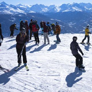 Sur les pistes de ski d'Anzère, 24 janvier 2021. [Keystone - Laurent Gilliéron]