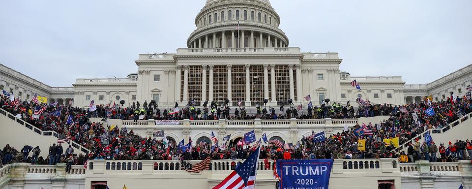 Le Capitole à Washington envahi par des supporters du président Donald Trump. [AFP - Tayfun Coskun]