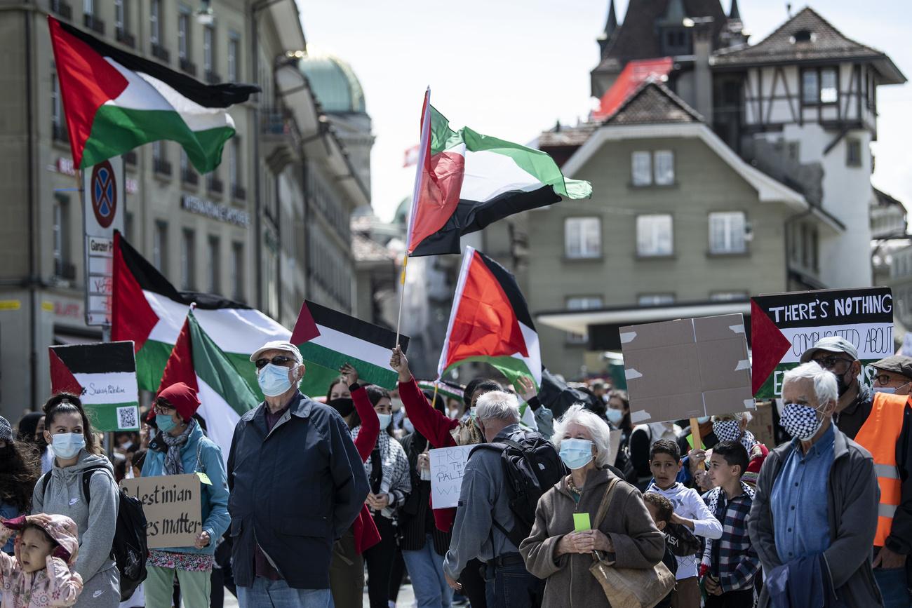 Manifestation de solidarité avec les Palestiniens à Berne [Keystone - Peter Schneider]