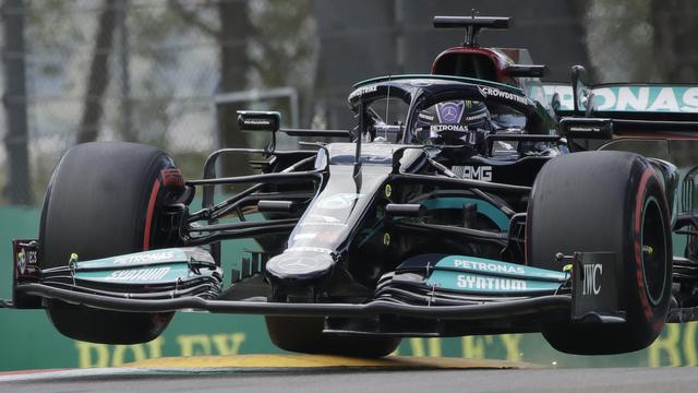 Lewis Hamilton s'est envolé vers la 99e pole de sa carrière. [Luca Bruno]