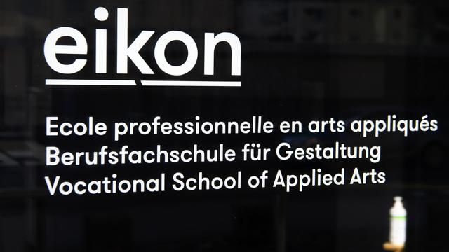 Des procédures pénales ont été ouvertes contre deux professeurs de l'Ecole professionnelle en arts appliqués de Fribourg (Eikon). [KEYSTONE - Anthony Anex]