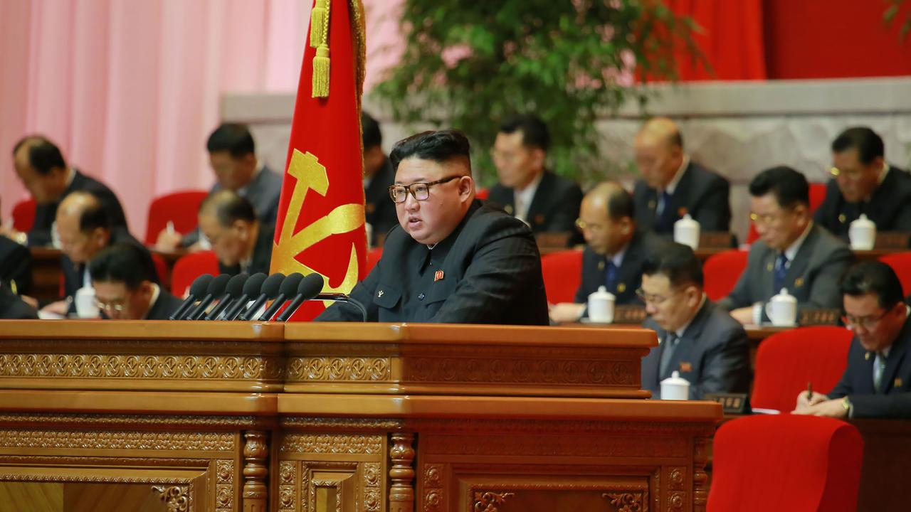 Le dirigeant nord-coréen Kim Jong Un a déclaré que son pays prévoit de se doter d'un sous-marin nucléaire. [AFP - KCNA]