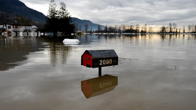 Inondations une semaine après les pluies diluviennes qui ont touché l'ouest du Canada, ici en Colombie-Britannique. [Jennifer Gauthier]