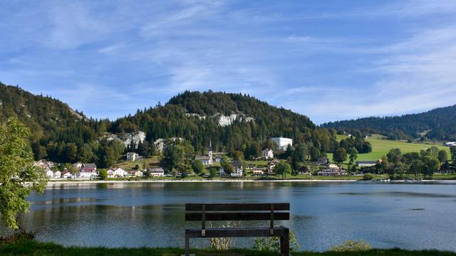 Le lac de Joux pourrait perdre sa couverture de glace hivernale au cours du XXIe siècle. [Vos Infos - Olivier Roux]