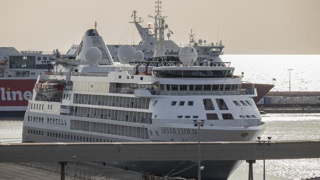 Le paquebot Silver Cloud est l'un des navires bloqués à Marseille. [RTS - Emilio Guzman]