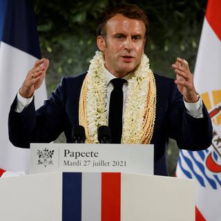 Emmanuel Macron lors de son discours à Papeete, capital de la Polynésie française, le mardi 27 juillet 2021. [AFP - Ludovic Marin]