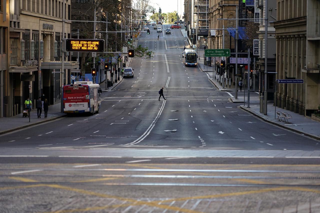 "Stay-at-home orders in force", le confinement sera au minimum en vigueur jusqu'au 16 juillet à Sydney. Australie, le 5 juillet 2021. [Reuters - Loren Elliott]