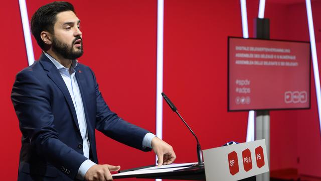 Cédric Wermuth lors de l'assemblée en ligne du PS, samedi 08.05.2021. [Keystone - Anthony Anex]