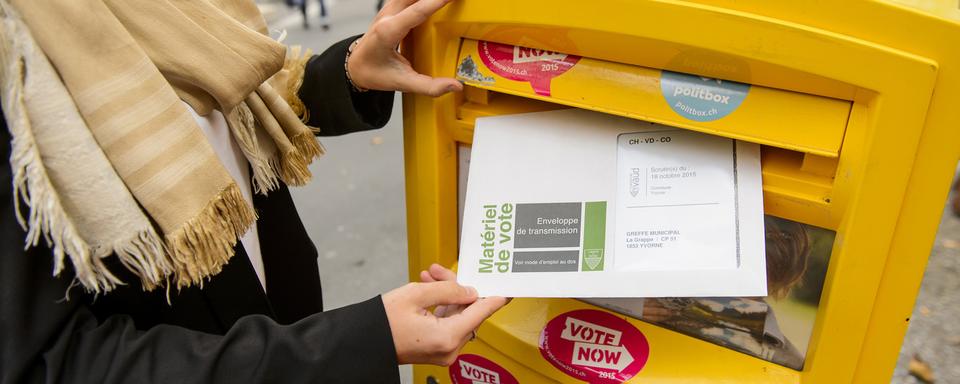 Un bulletin de vote suisse. [Keystone - Jean-Christophe Bott]