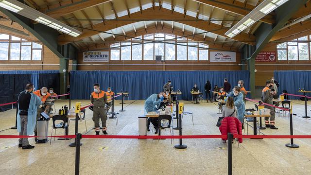 Tests de masse proposés à Villars-sur-Ollon (VD), 05.02.2021. [Keystone - Cyril Zingaro]