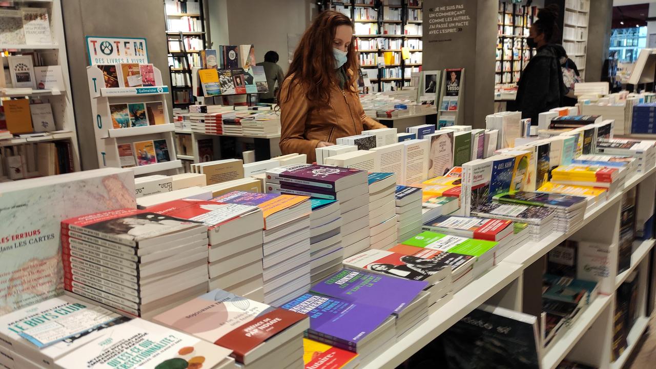 L'intérieur d'une librairie au centre de Paris le 15 octobre 2021. [AFP - Riccardo Milani]