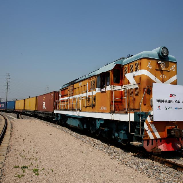 Le premier train de marchandises reliant la Chine à Londres en avril 2017. [Reuters - Thomas Peter]