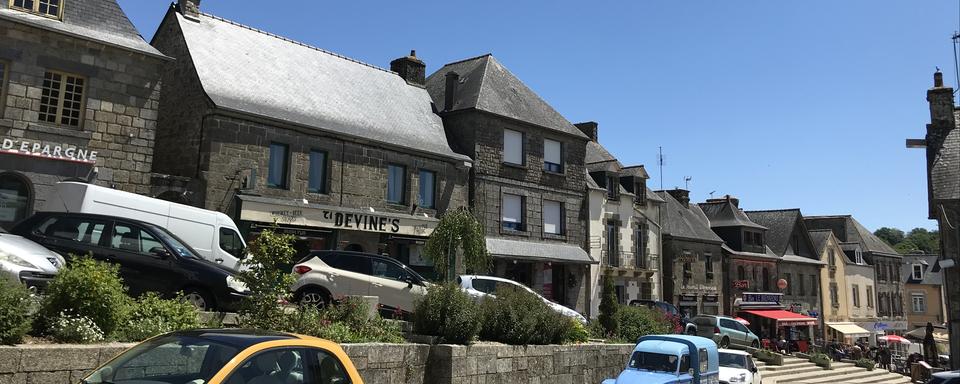 Le village de Rostrenen, dans le centre de la Bretagne. [RTS - Blandine Levite]