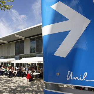 Le batiment Amphimax du campus de l'Universite de Lausanne. [Keystone - Laurent Gilliéron]