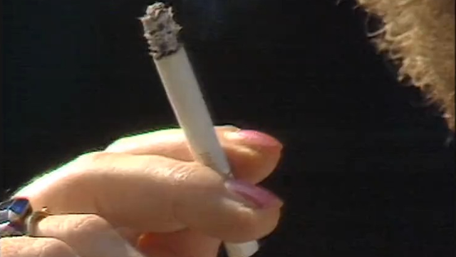 Fumer ou ne pas fumer: la cigarette tente-t-elle les jeunes? [RTS]