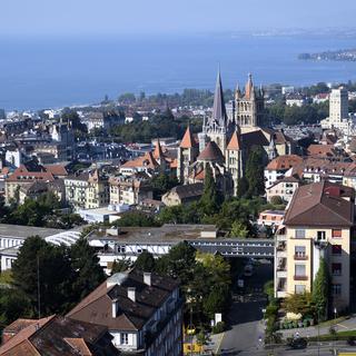 La cathédrale de Lausanne doit panser ses plaies. [Keystone - Laurent Gillieron]