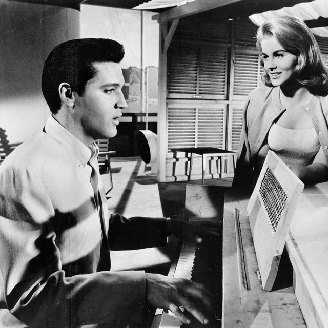 Scène du film "L'Amour en quatrième vitesse" de George Sidney, avec Elvis Presley. [AFP - © Collection Roger-Viollet / Roger-Violle]